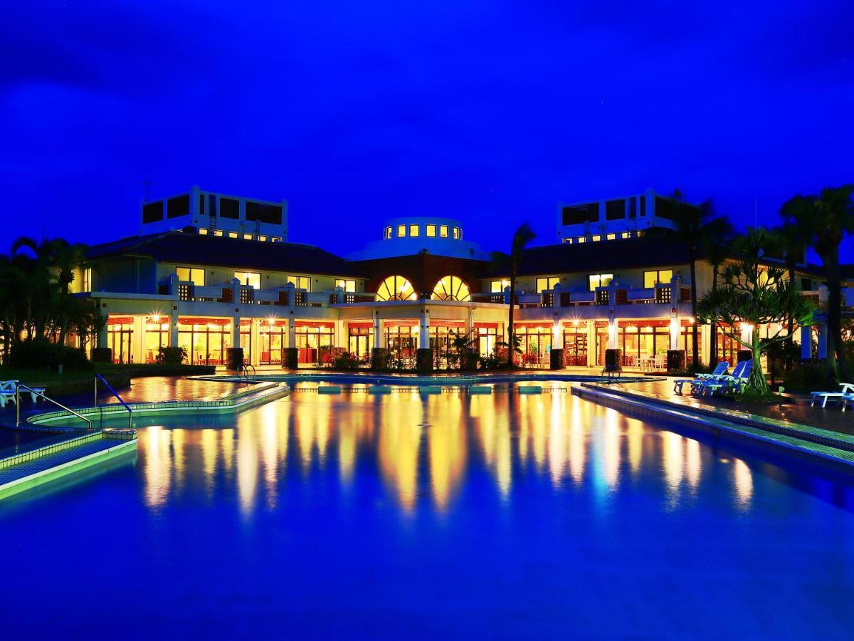 Watermark Hotel Okinawa Kume Island Kumejima Buitenkant foto